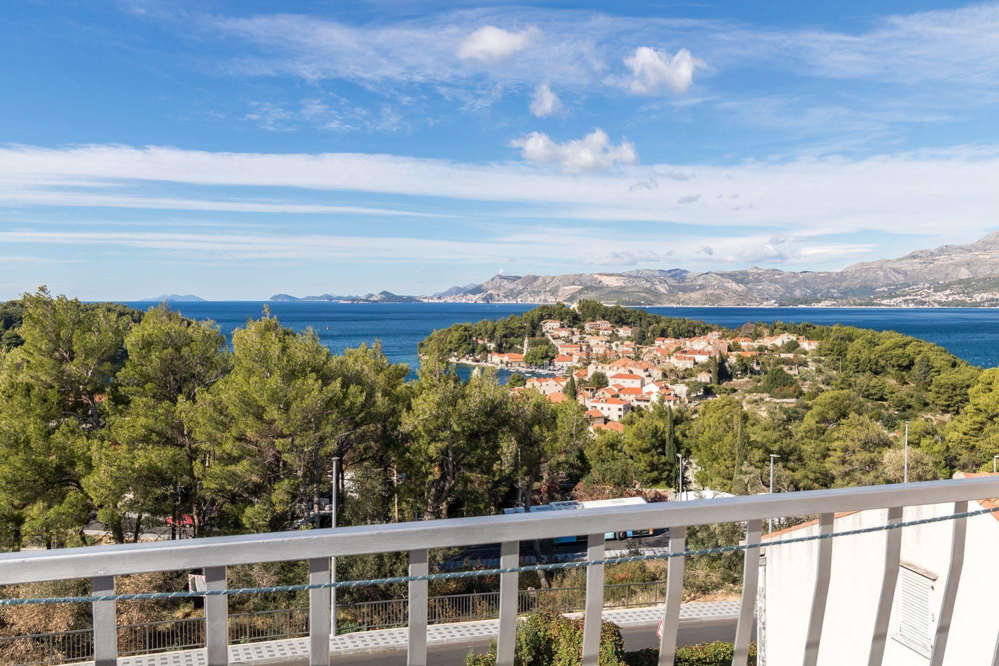 Pansion Lovac Hotel Cavtat Exterior photo